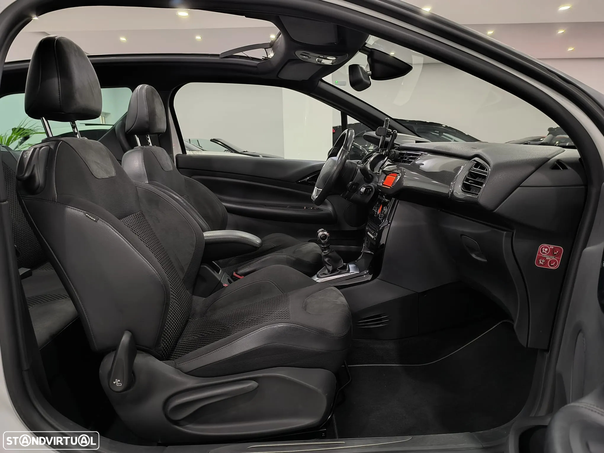 Citroën DS3 1.6 THP Sport Chic - 25
