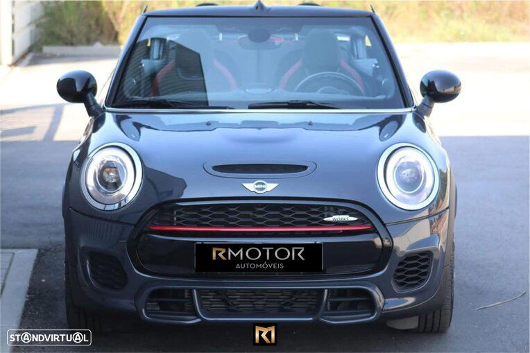 MINI Cabrio John Cooper Works - 13