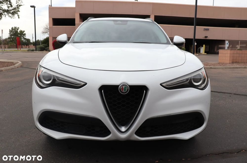 Alfa Romeo Stelvio - 5