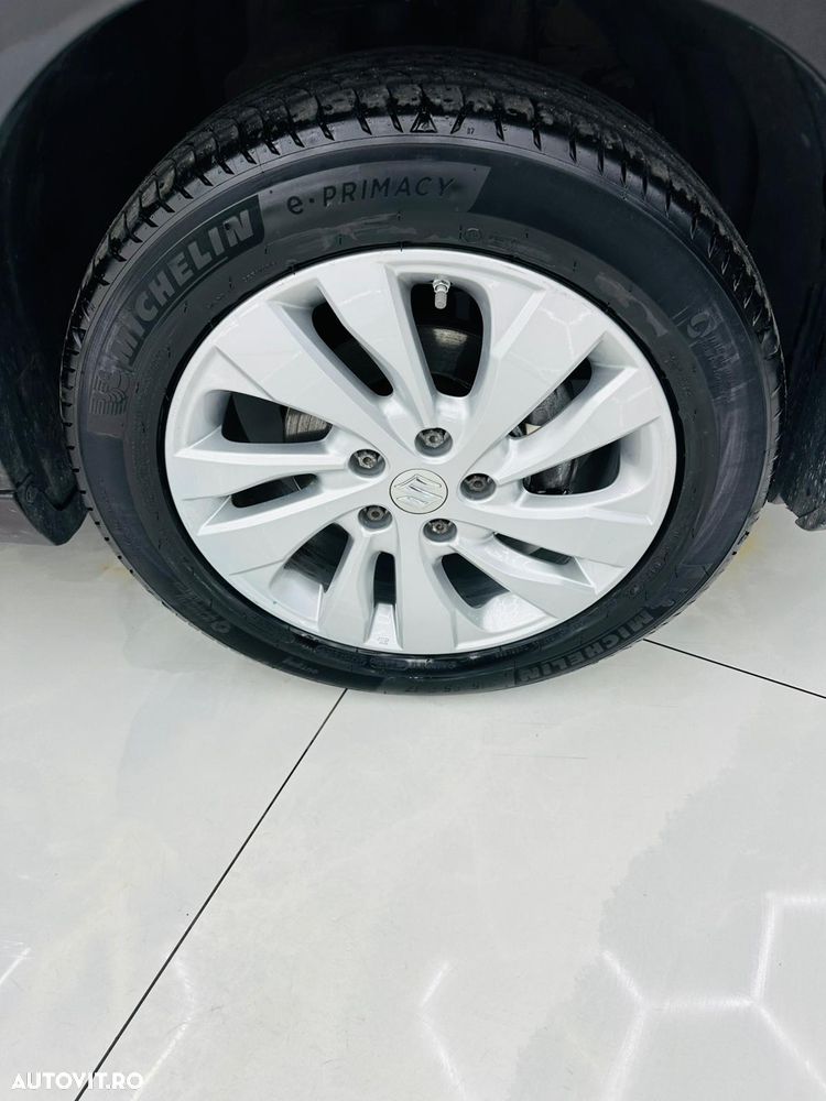 Suzuki SX4 - 10