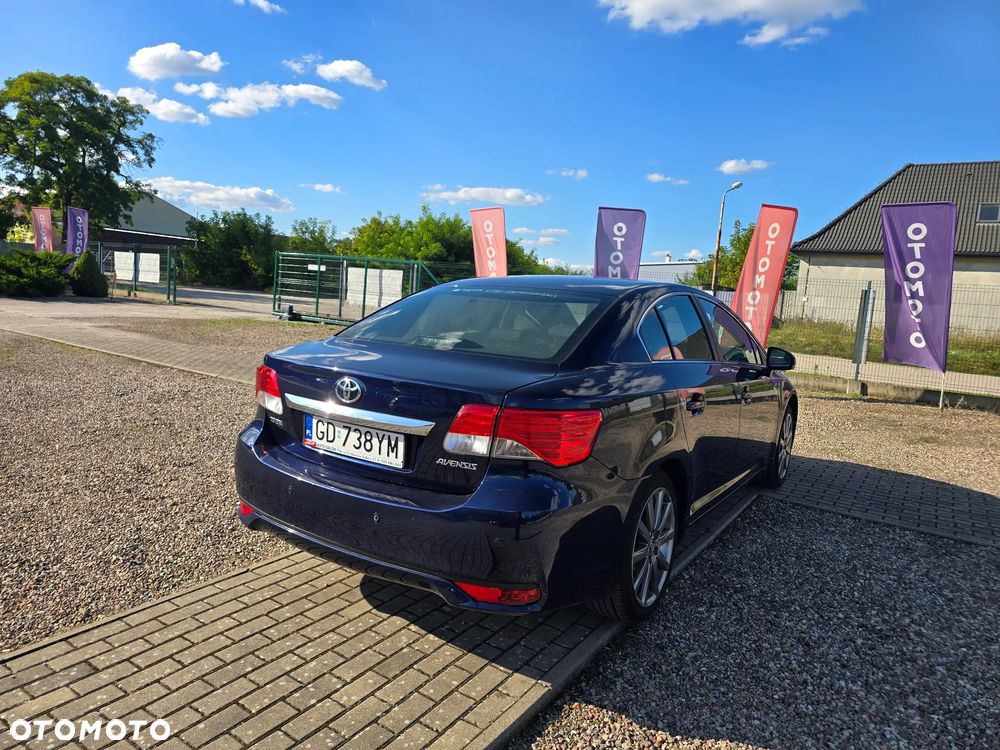 Toyota Avensis 2.0 Prestige NAVI MS - 6