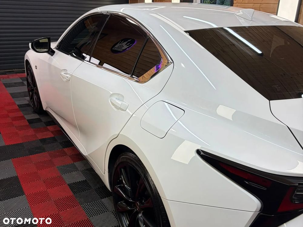 Lexus IS - 5