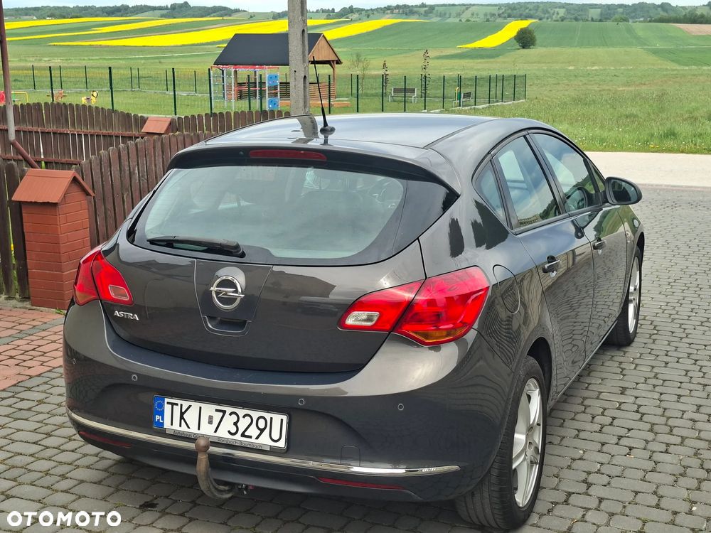 Opel Astra 1.6 Exklusiv - 4