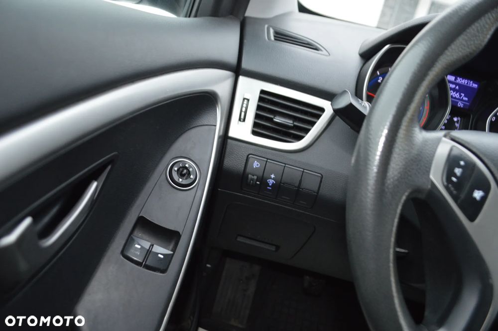 Hyundai i30 - 16