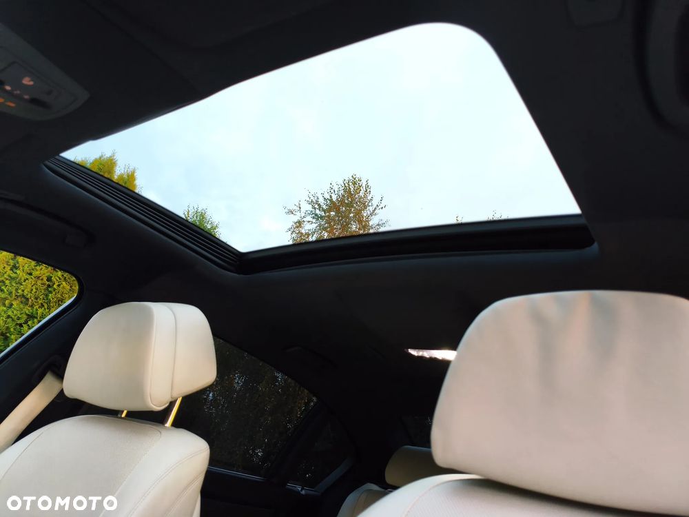 BMW Seria 7 740Li - 23
