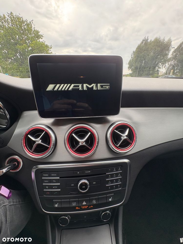 Mercedes-Benz CLA 220 d 7G-DCT AMG Line - 20