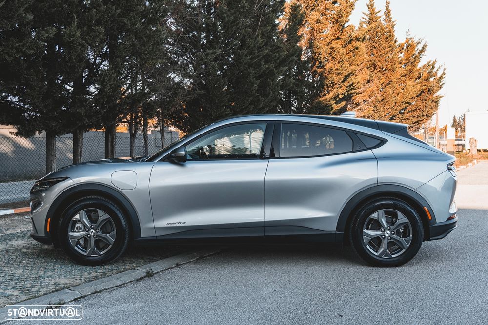 Ford Mustang Mach-E AWD - 8