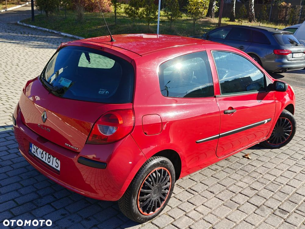 Renault Clio 1.2 16V Dynamique - 33