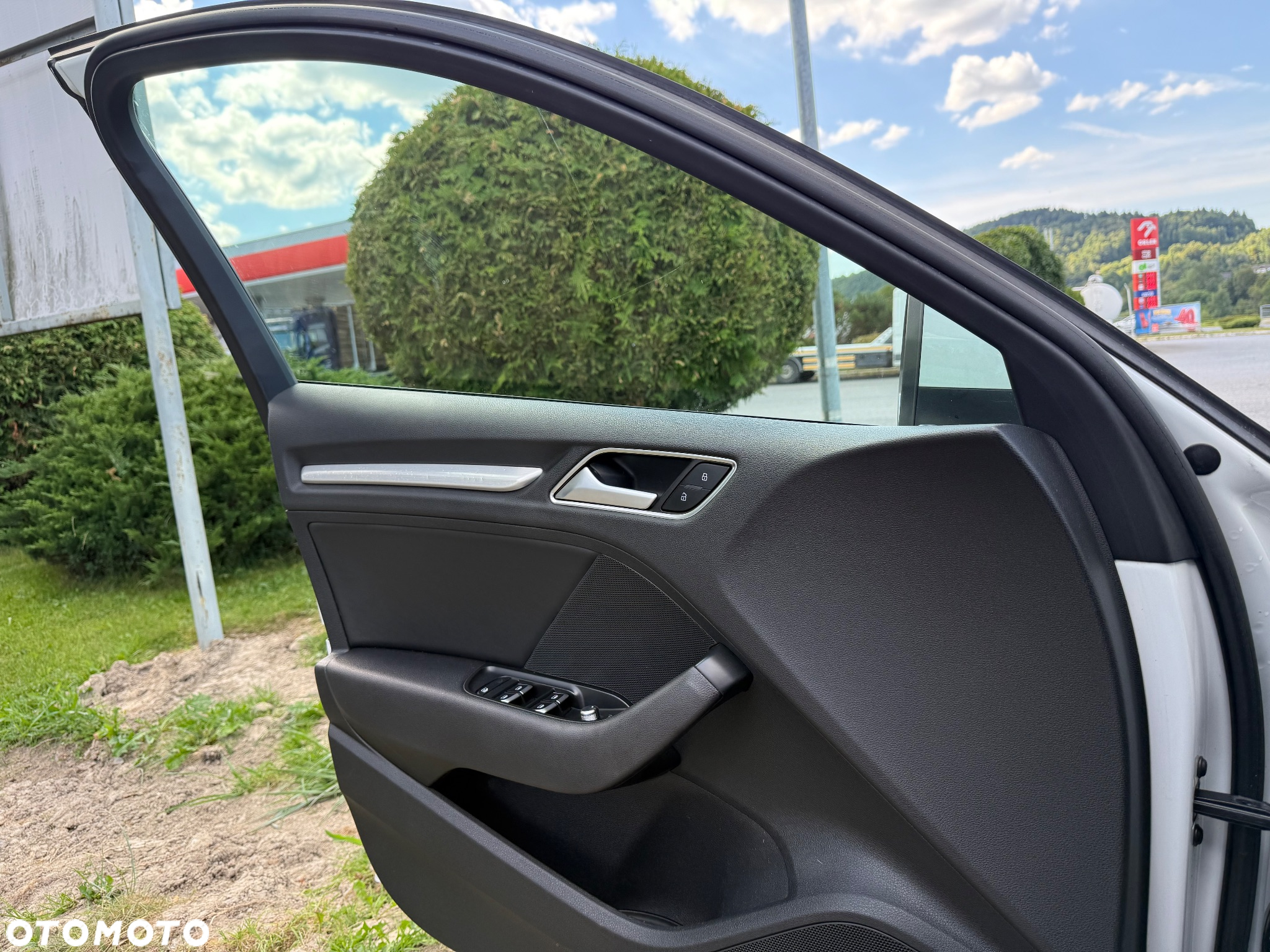 Audi A3 Sportback 2.0 TDI (clean diesel) quattro S tronic S line Sportpaket - 13