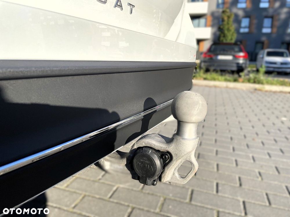Volkswagen Passat Variant 2.0 TSI Business Plus DSG - 22