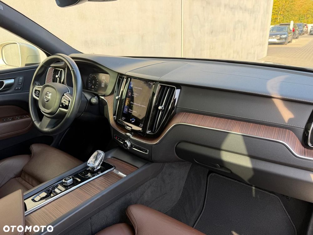 Volvo XC 60 - 23