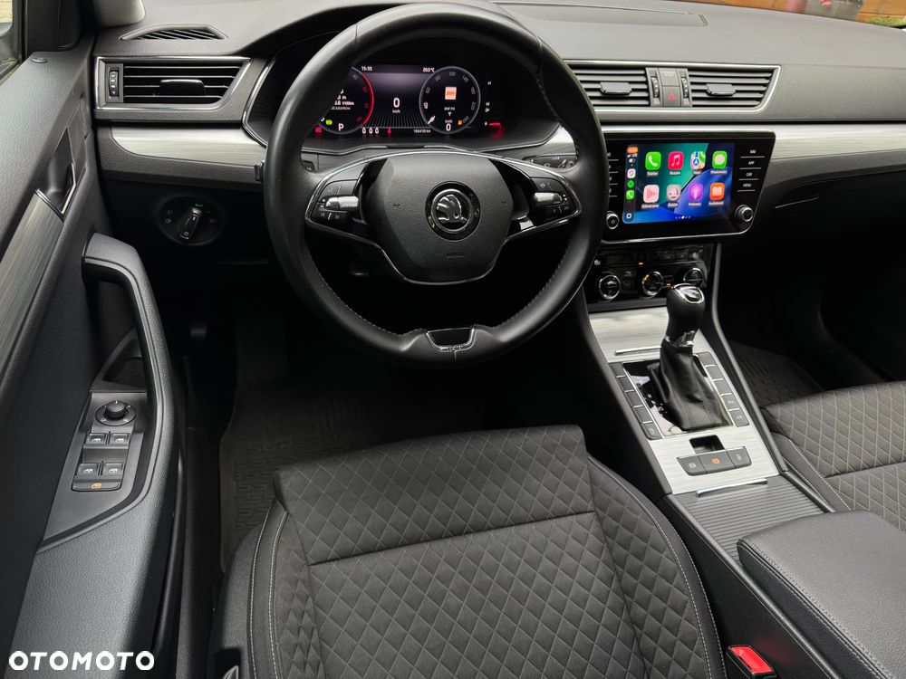 Skoda Superb 2.0 TDI SCR Ambition DSG - 17