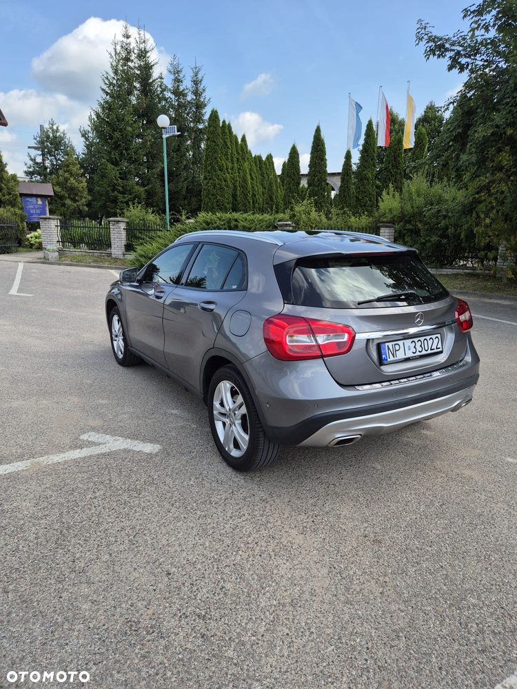 Mercedes-Benz GLA 250 4-Matic - 5
