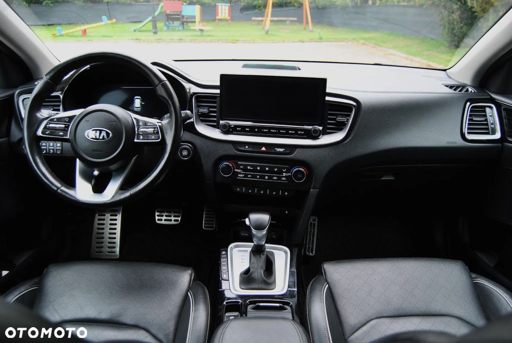 Kia Ceed SW 1.6 GDI DCT OPF Plug-in-Hybrid Platinum - 9