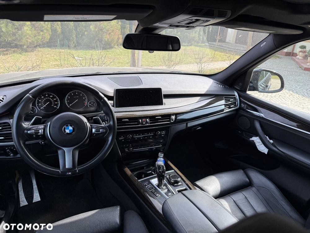 BMW X5 xDrive50i - 6