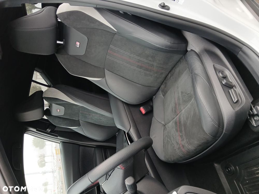 Toyota C-HR 2.0 Hybrid GR Sport - 39