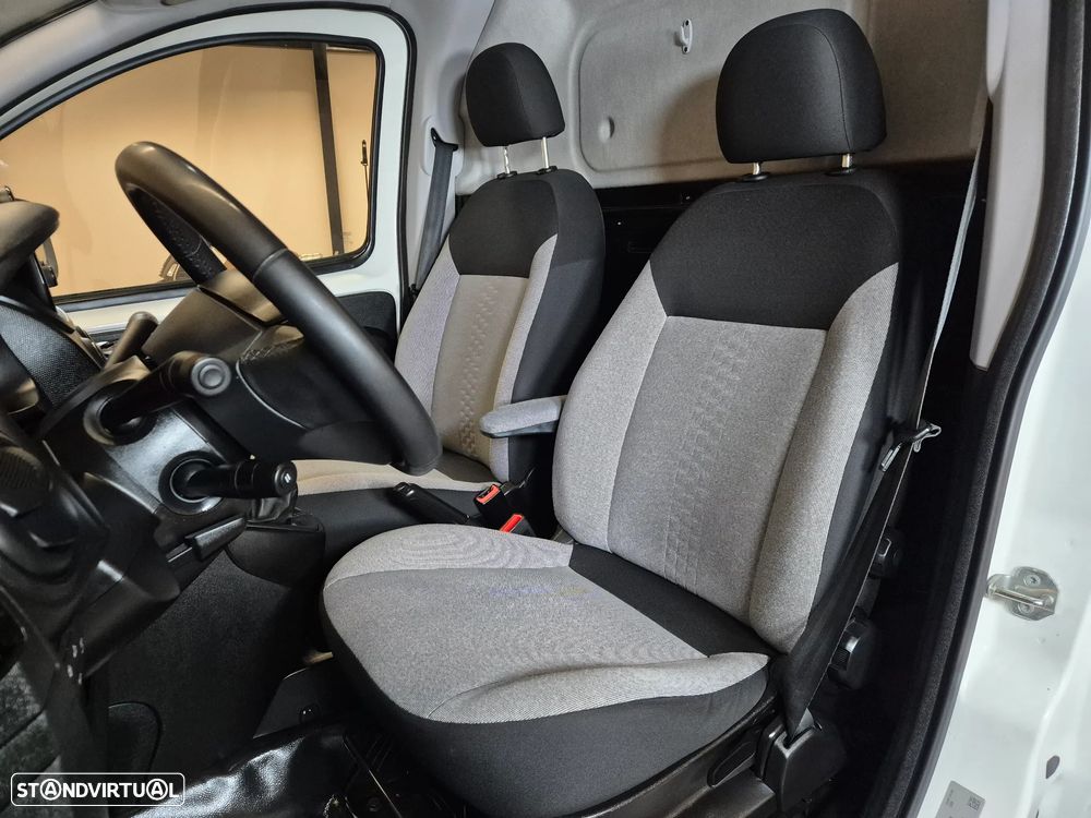 Fiat Fiorino 1.3 M-jet Adventure - 23