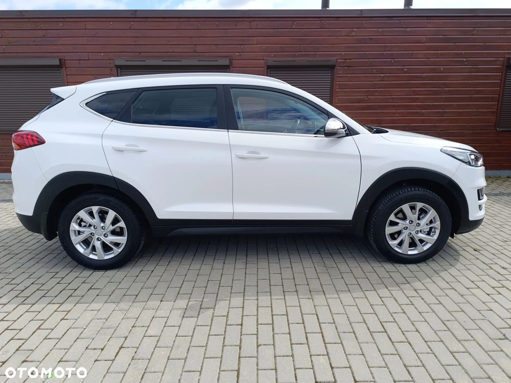 Hyundai Tucson 1.6 GDI BlueDrive Style 2WD - 23