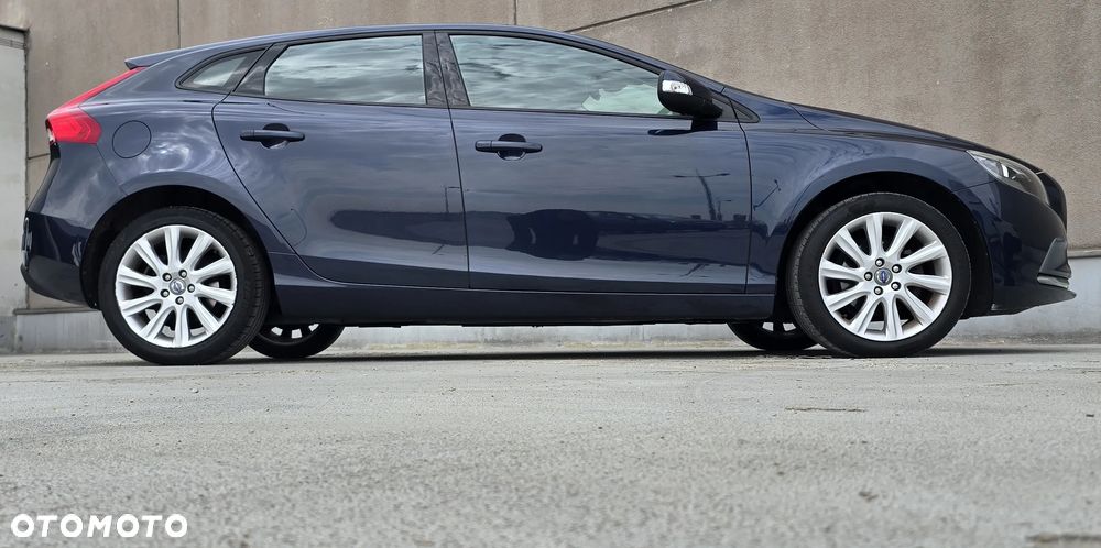 Volvo V40 - 15