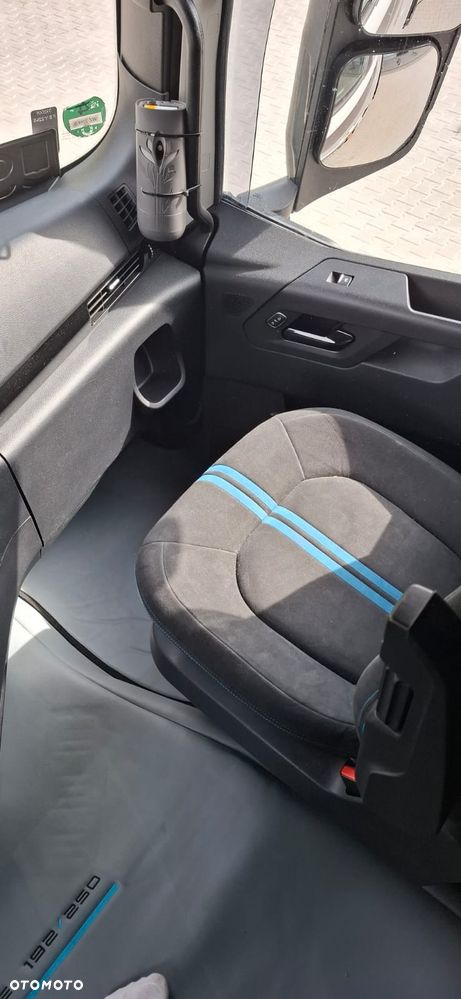 Ford F-MAX - 7