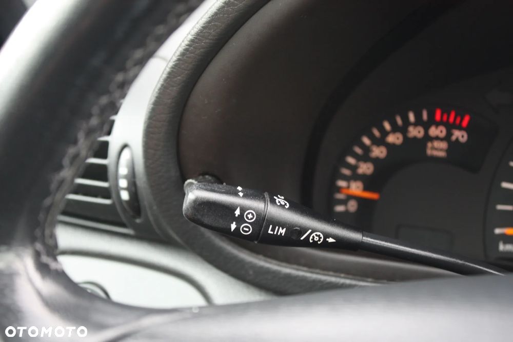 Mercedes-Benz Klasa C 180 Kompressor Automatik Elegance - 37