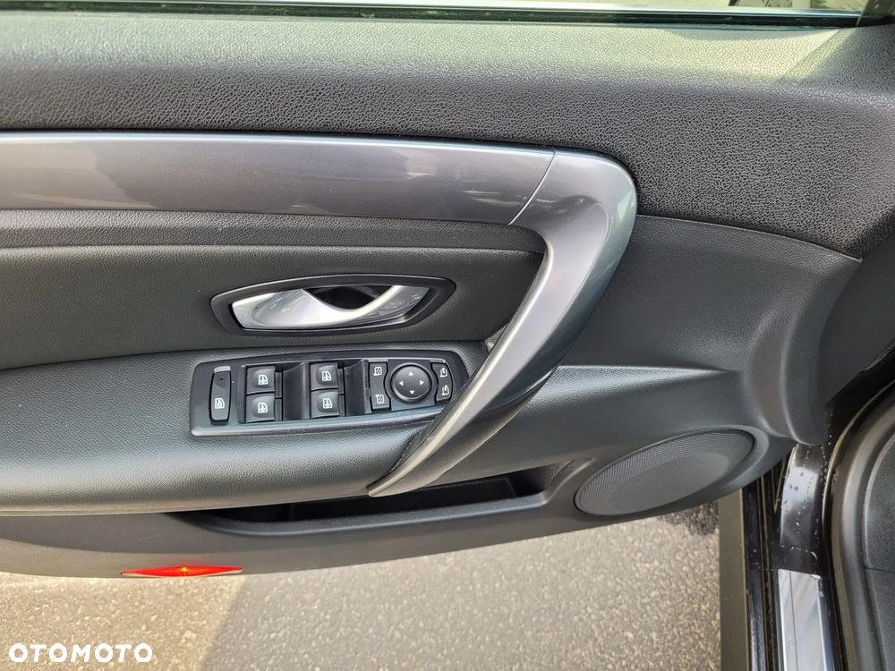 Renault Laguna dCi 110 FAP Expression - 24