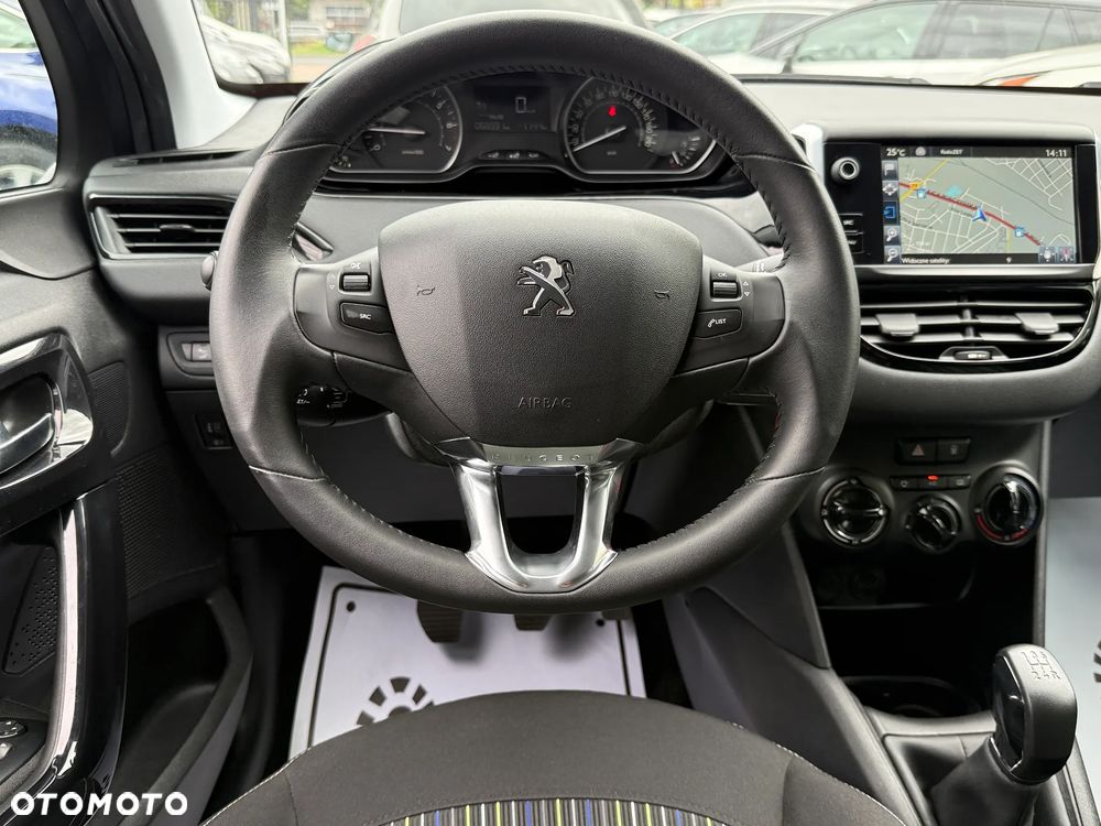 Peugeot 208 1.2 PureTech Style - 5