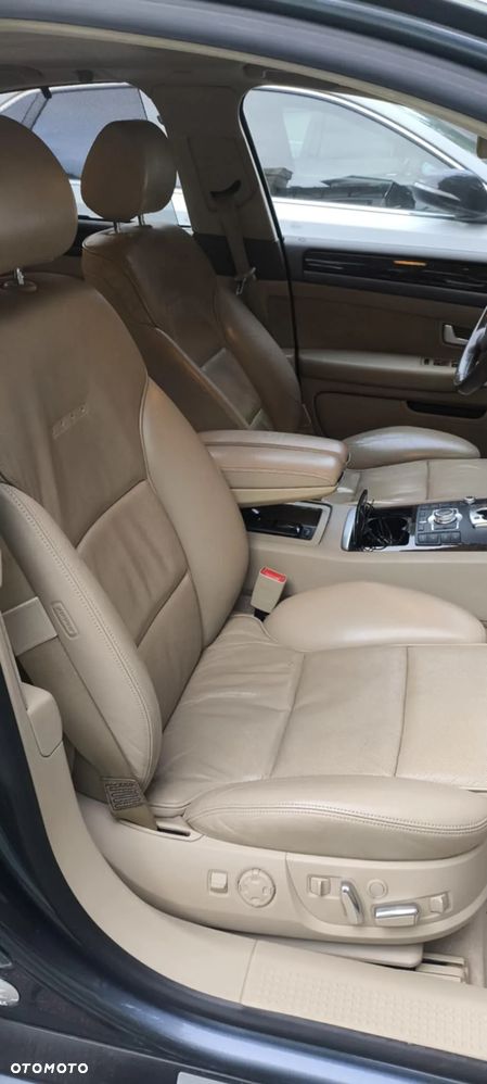 Audi A8 4.2 Quattro - 19