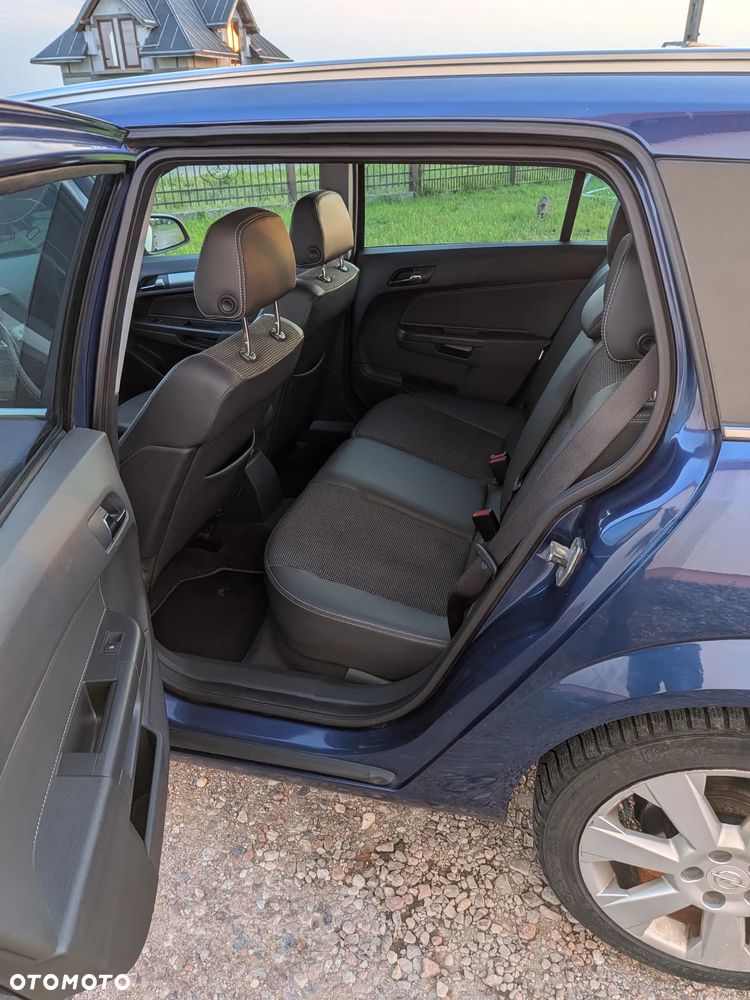Opel Astra 1.7 CDTI Cosmo - 7