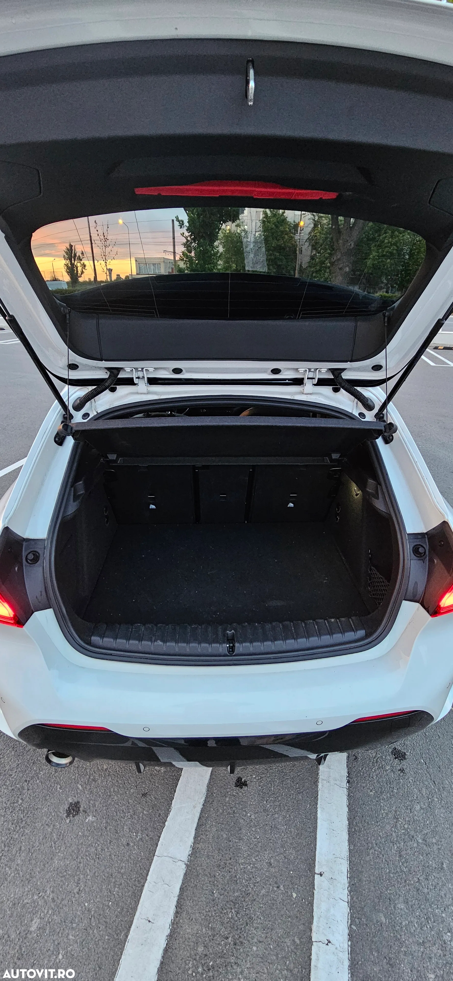 BMW Seria 1 - 19