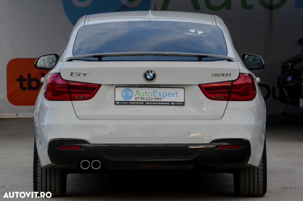 BMW Seria 3 320i Aut. Edition M Sport Shadow - 16