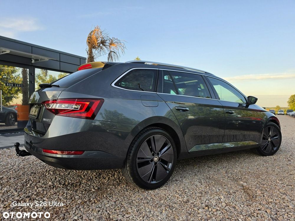 Skoda Superb 2.0 TDI Ambition - 25