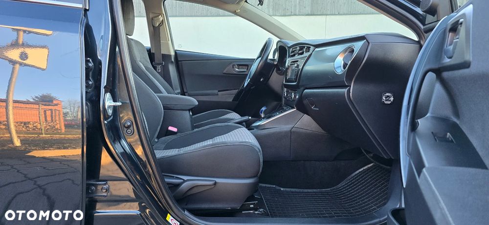 Toyota Auris - 7