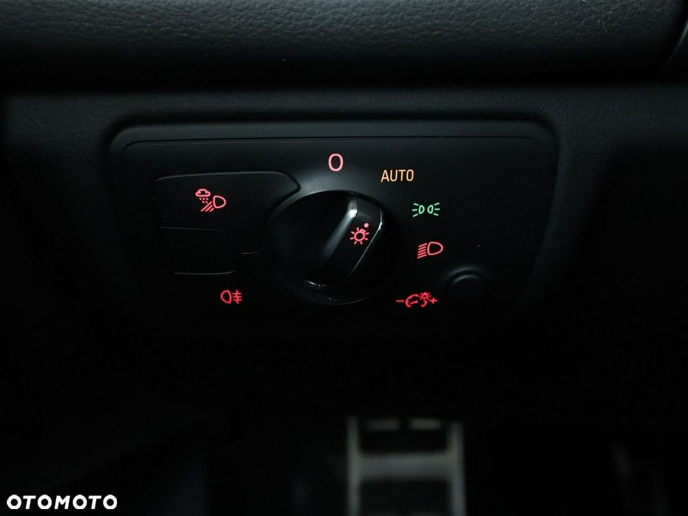 Audi A6 Avant 2.0 TDI quattro S tronic - 34