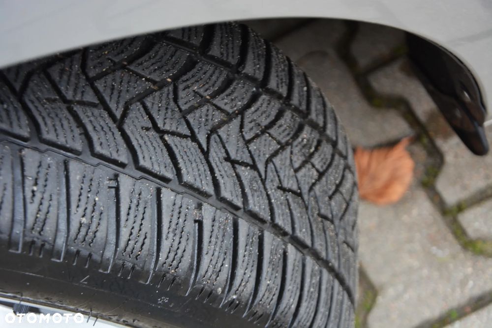 Volvo V60 D4 Geartronic Summum - 33