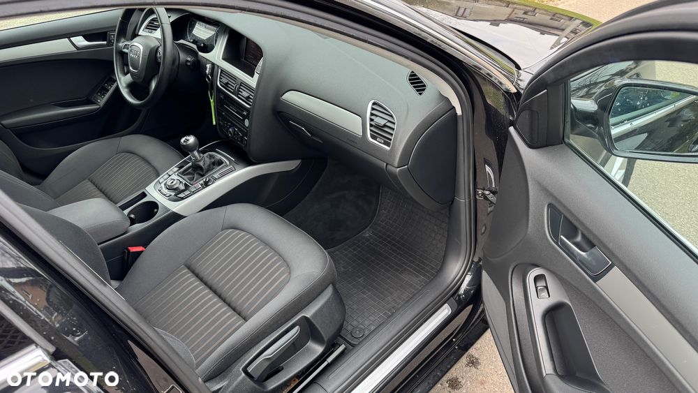 Audi A4 Limousine 2.0 TDI DPF Ambiente - 13