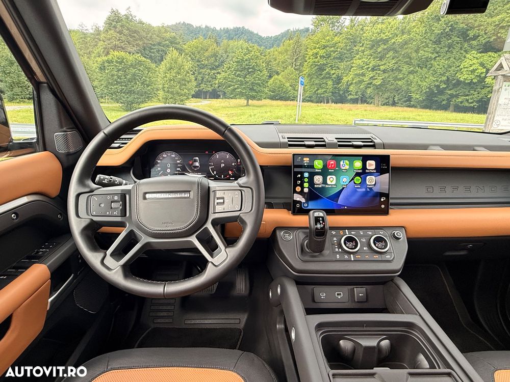 Land Rover Defender - 9