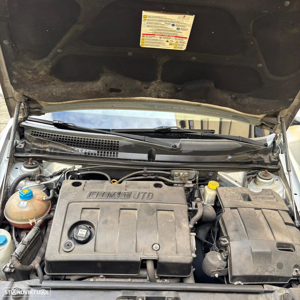 Fiat Stilo 1.9 M-Jet Dynamic - 4