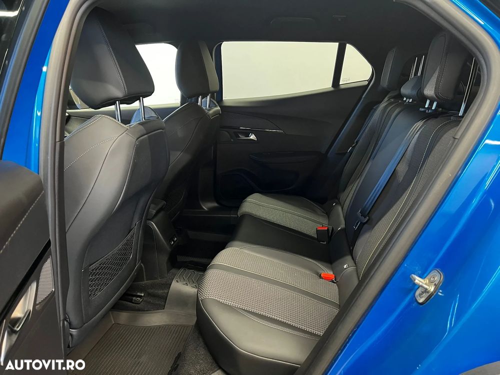 Peugeot 2008 50 kWh GT - 10