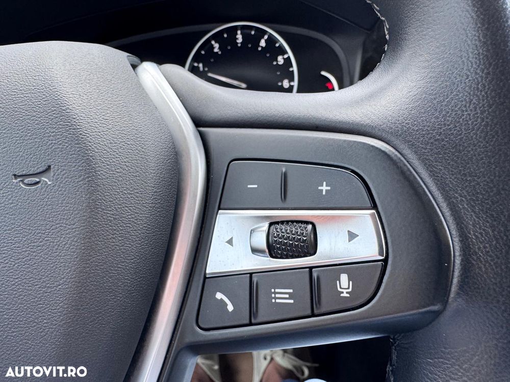 BMW Seria 3 320i AT - 21