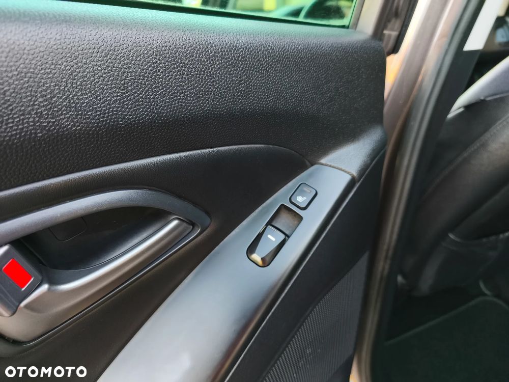 Hyundai ix35 1.7 CRDi Premium 2WD - 19