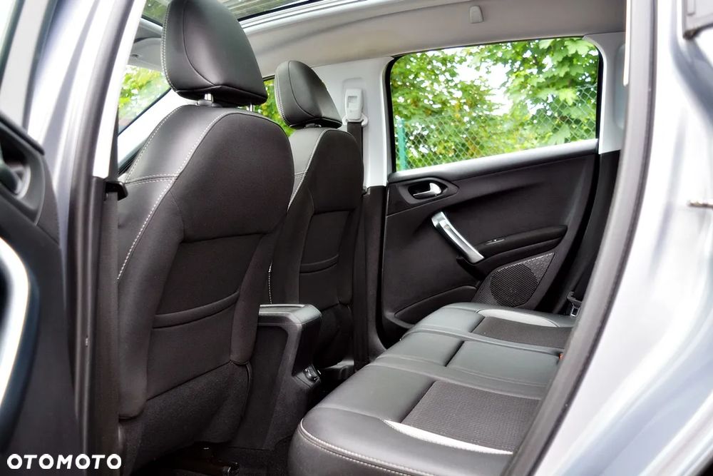Peugeot 2008 PureTech 110 GPF Stop&Start EAT6 Allure - 10