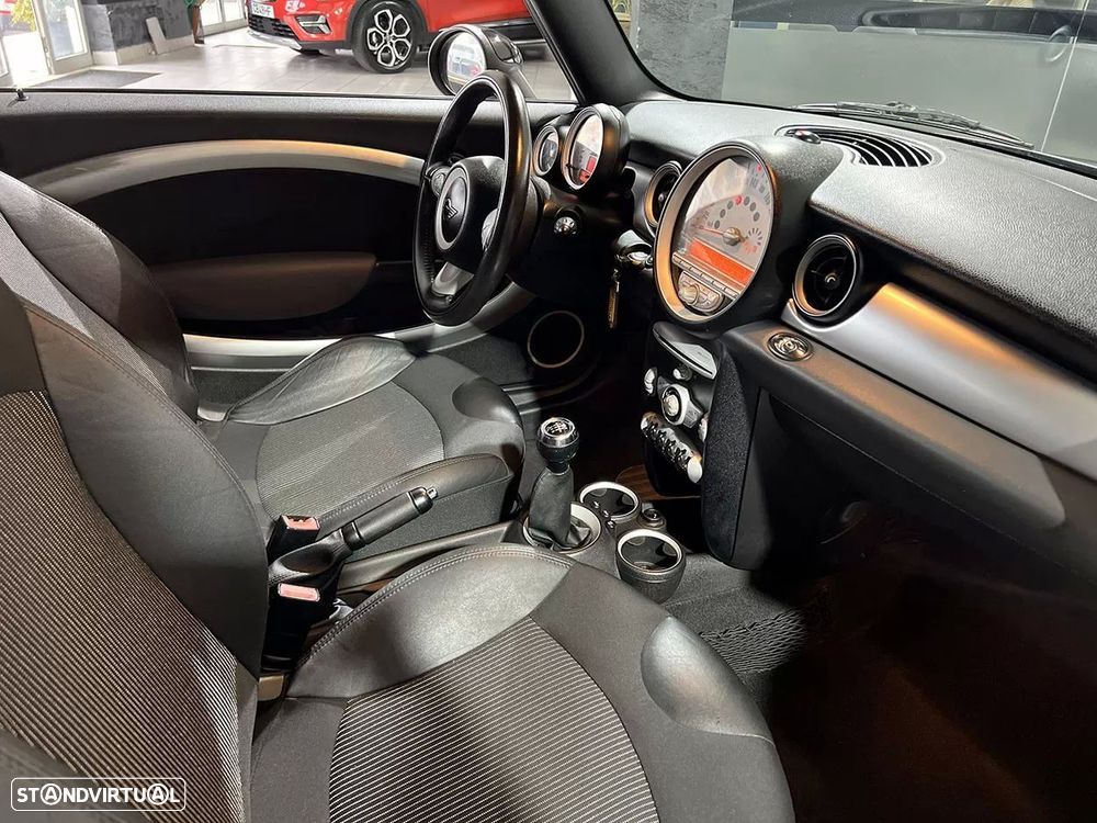 MINI Cabrio Cooper S - 19