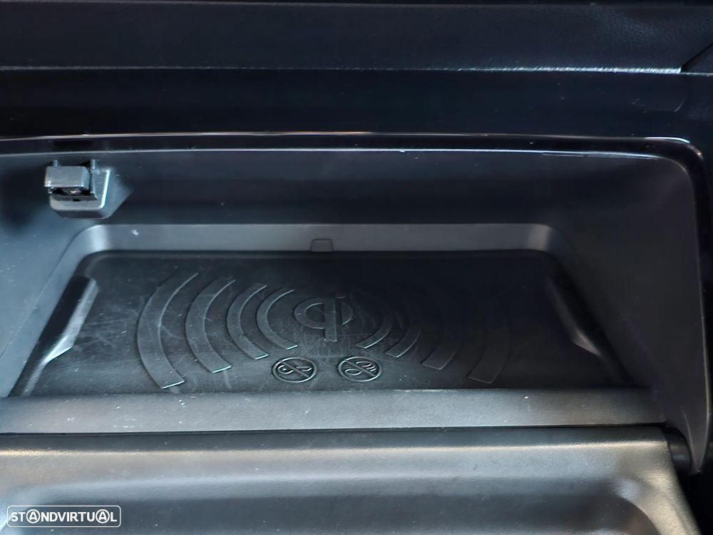 Peugeot e-2008 Allure Pack - 23