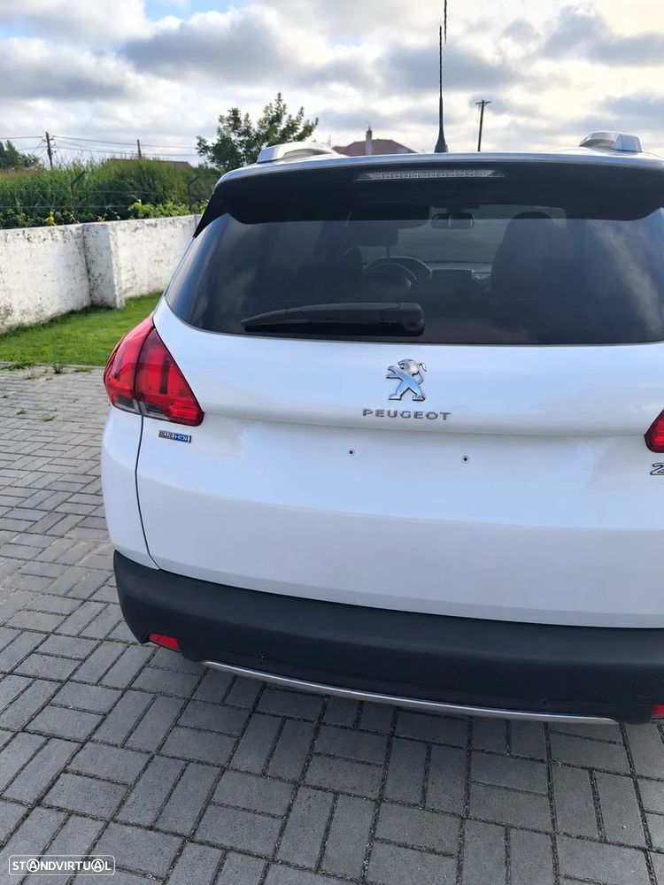 Peugeot 2008 - 7