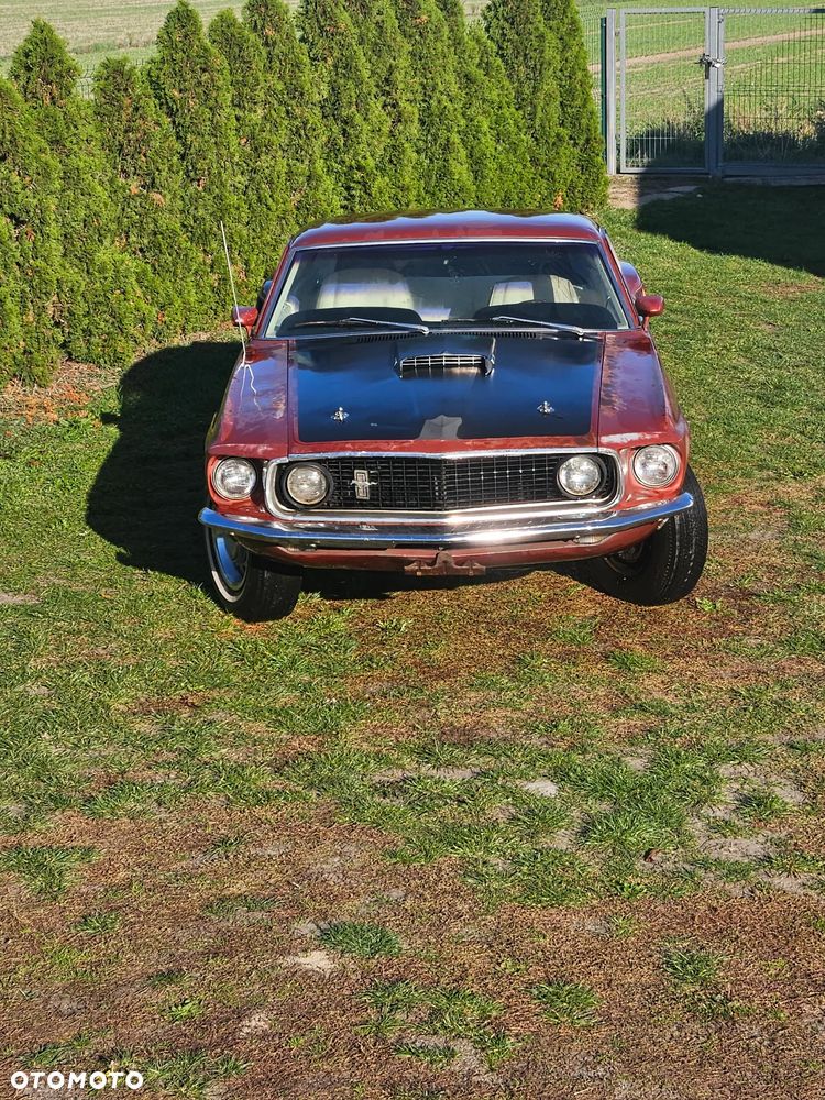 Ford Mustang - 13