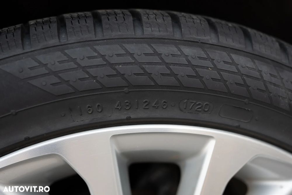 Toyota Camry 2.5 Hybrid Exclusive - 6