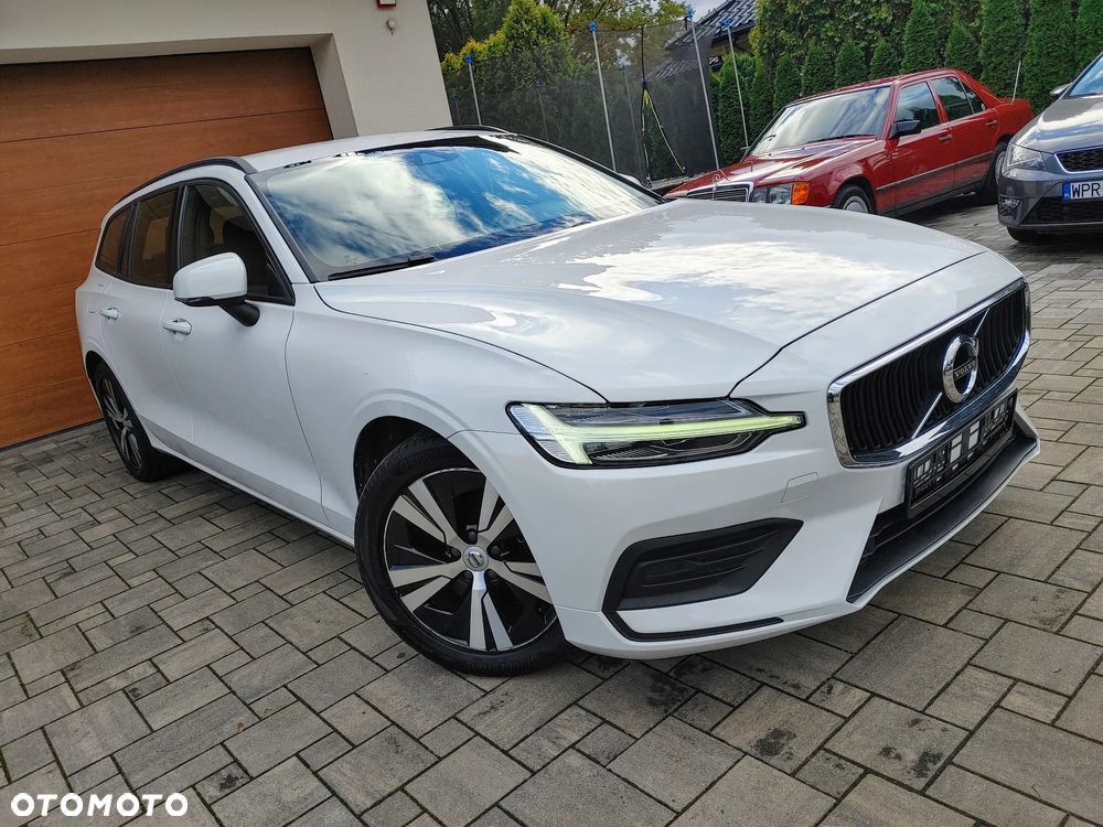 Volvo V60 B3 B Momentum - 14