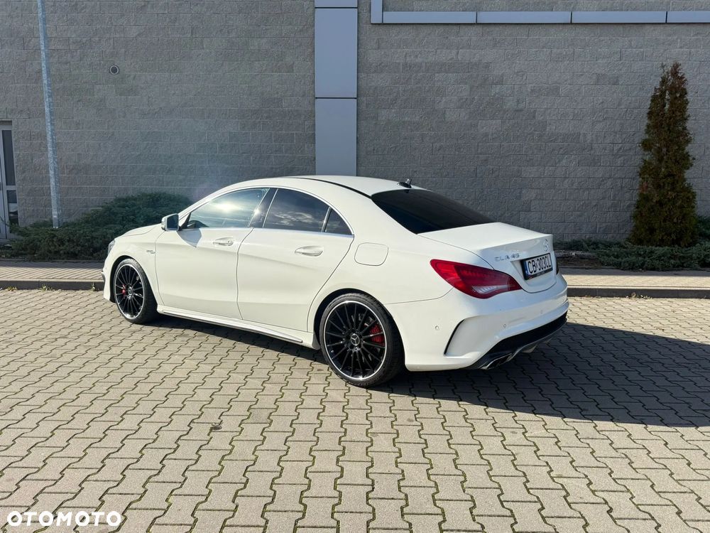 Mercedes-Benz CLA 45 AMG 4-Matic - 37