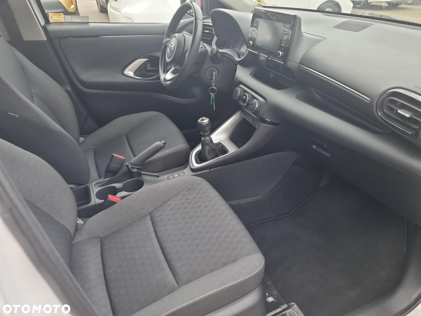 Toyota Yaris - 13